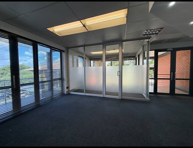 260M² OFFICE TO LET IN BEDFORDVIEW